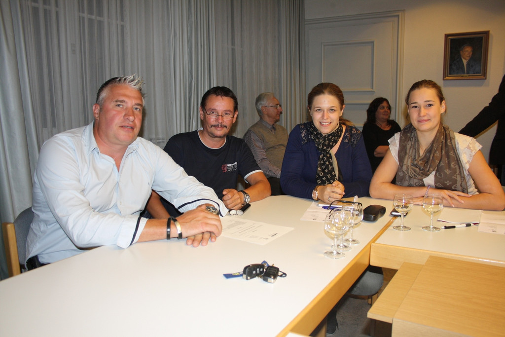A GV Sitzung Gemeindeamt Volksabstimmung 22-09-2015 _3_.JPG