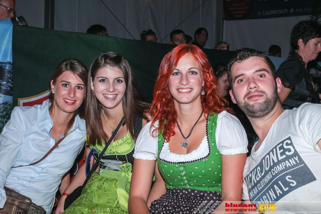 14118641.jpg