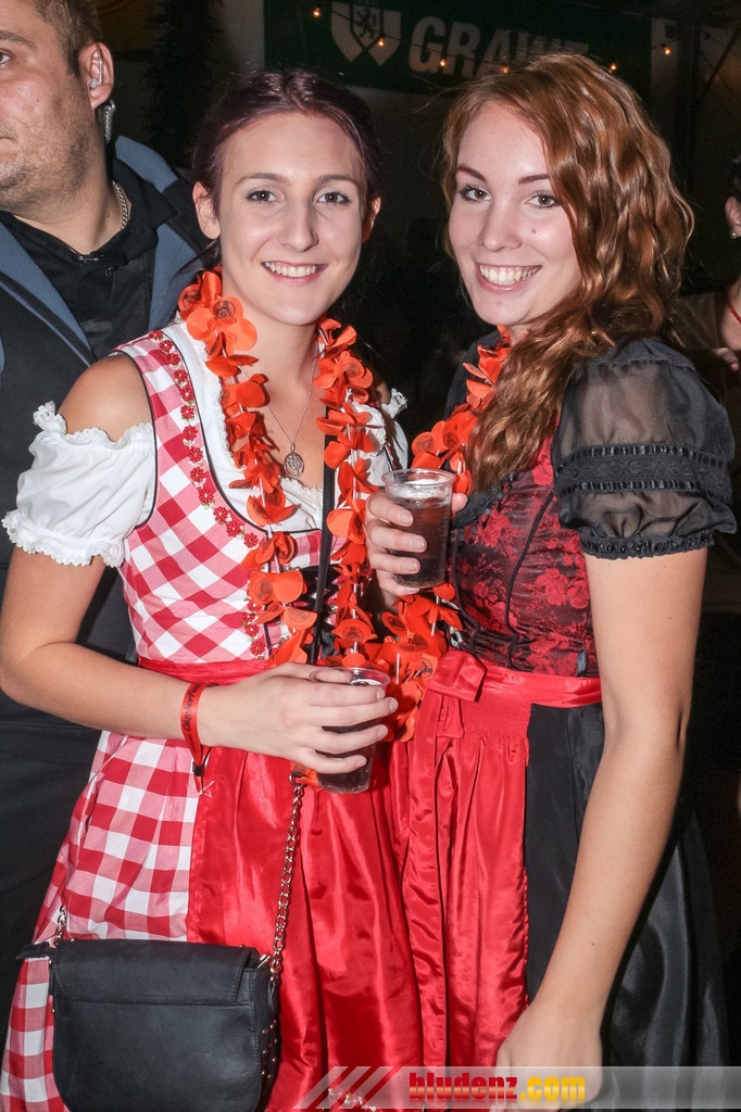 14118639.jpg