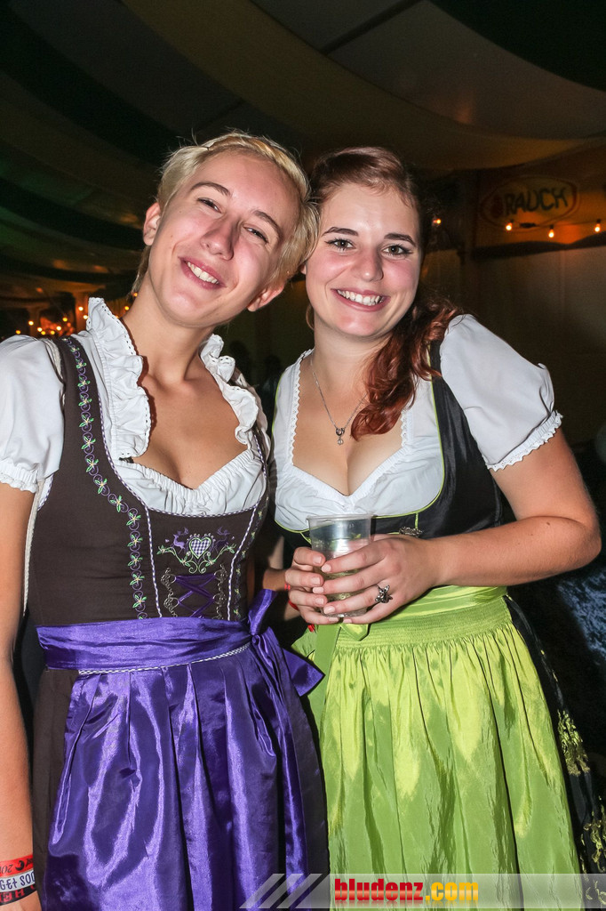 14118583.jpg