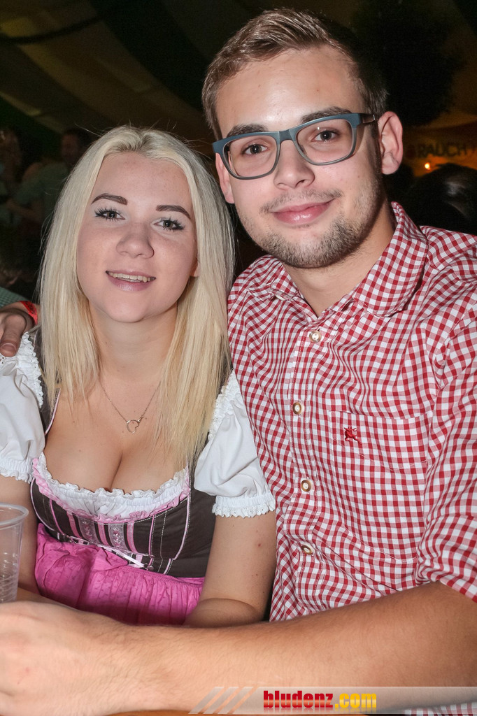 14118566.jpg