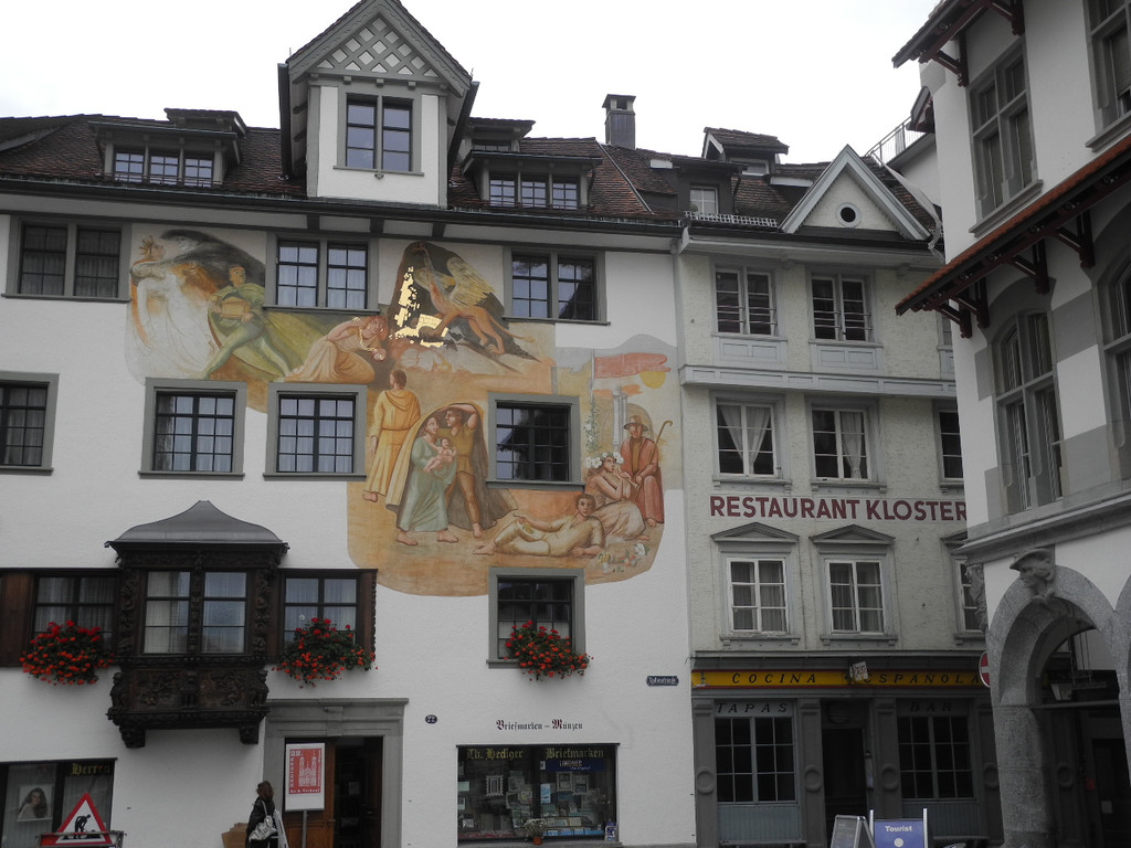 Stiftsbibliothek     St_ Gallen 2015      Bild 2.jpg