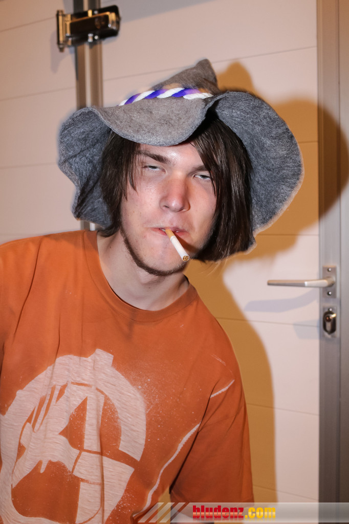 14119852.jpg