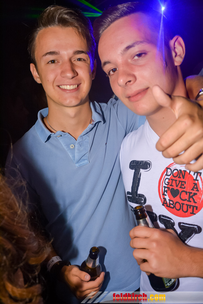 14119110.jpg