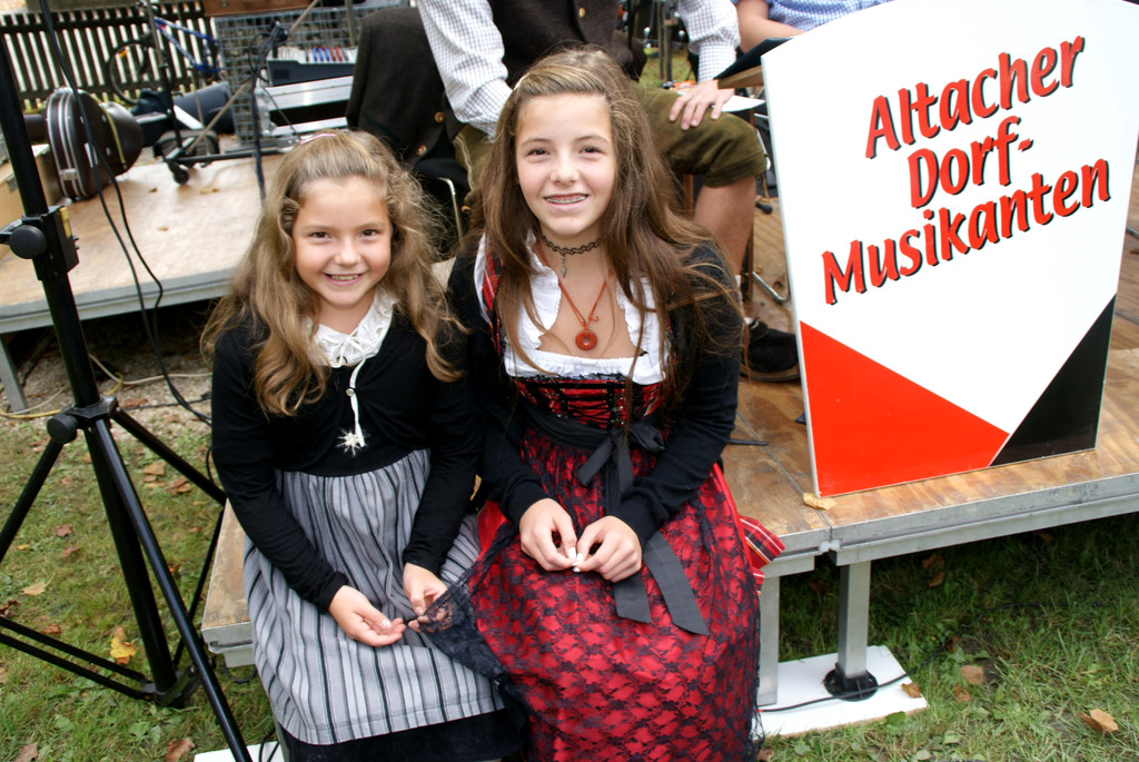 v_li_ Valentina _10_ und Anna _12_.JPG