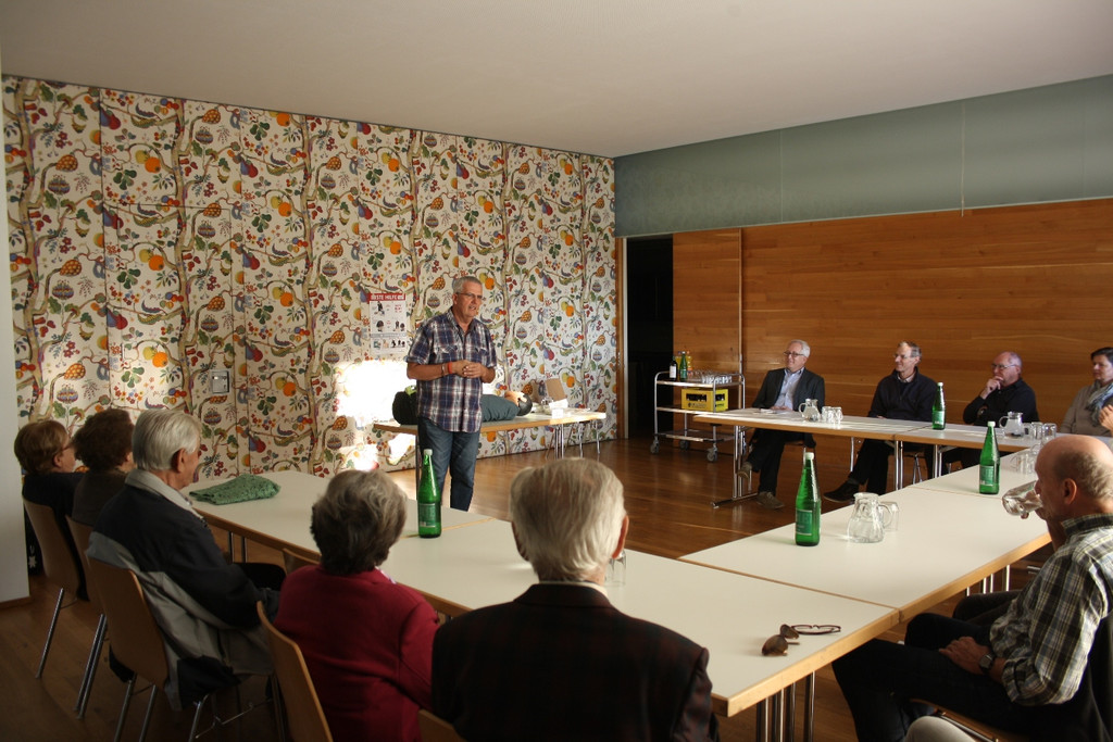 Defibrillator Pfarrheim Pr__sentation 01-10-2015 _9_.JPG