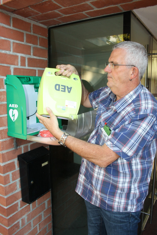 Defibrillator Pfarrheim Pr__sentation 01-10-2015 _4_.JPG