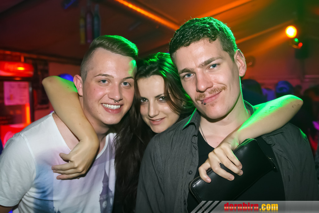 14122069.jpg