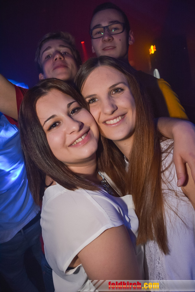 14122273.jpg