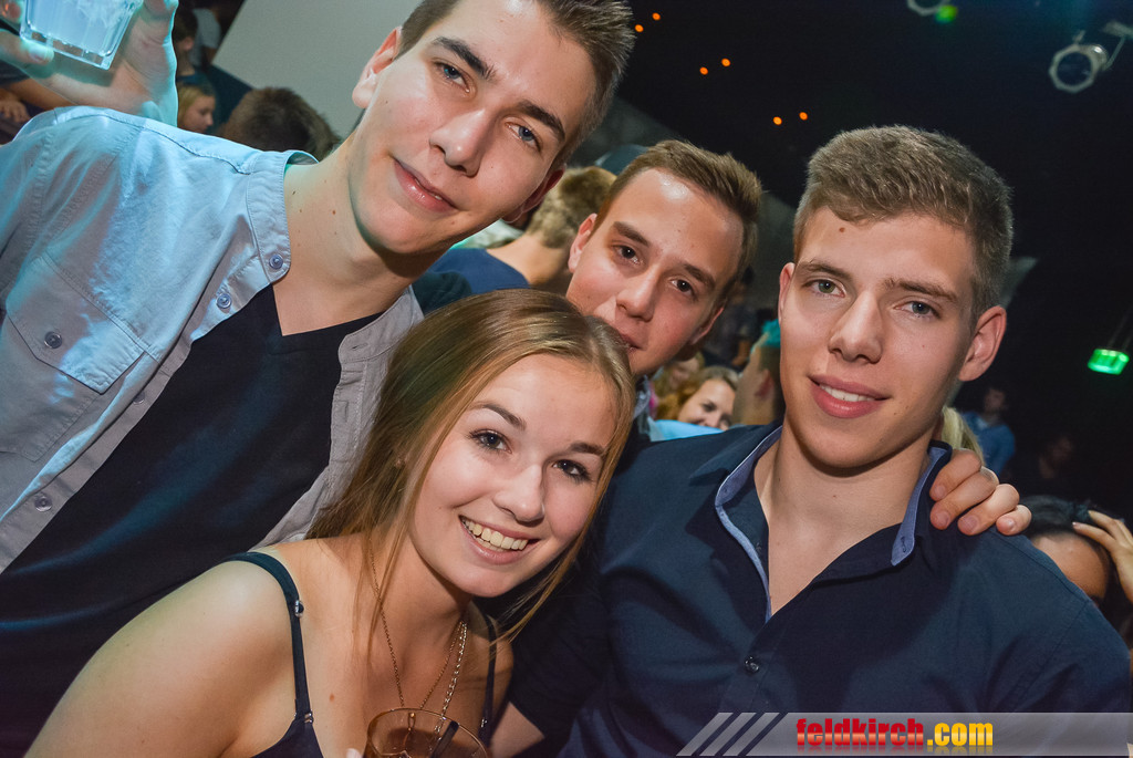 14122189.jpg
