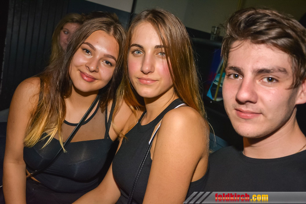 14122173.jpg