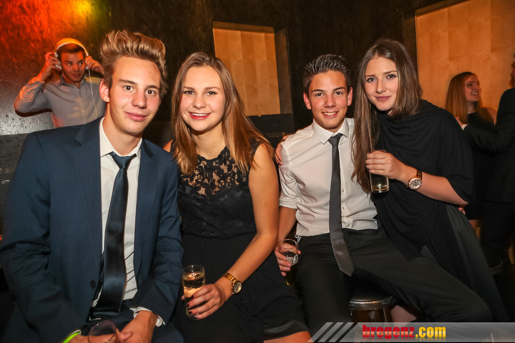 14122431.jpg