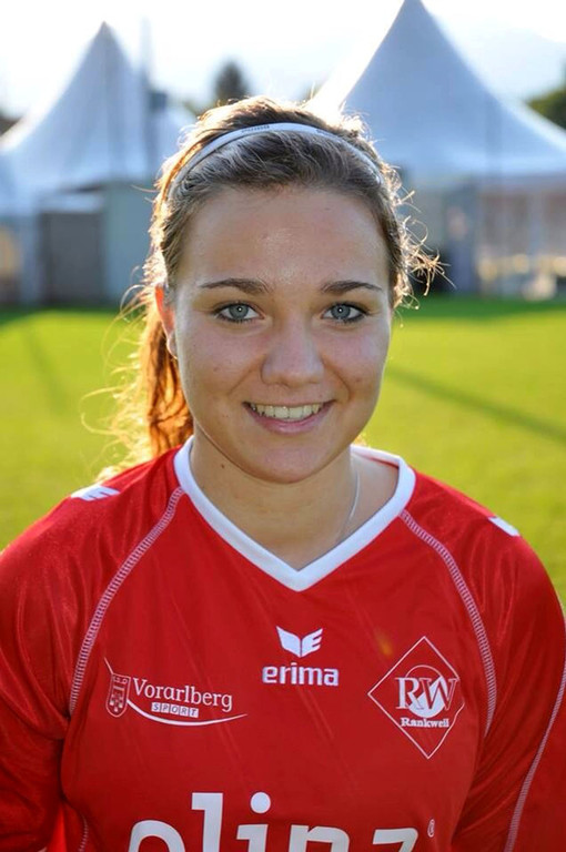 Julia Schnetzer.JPG