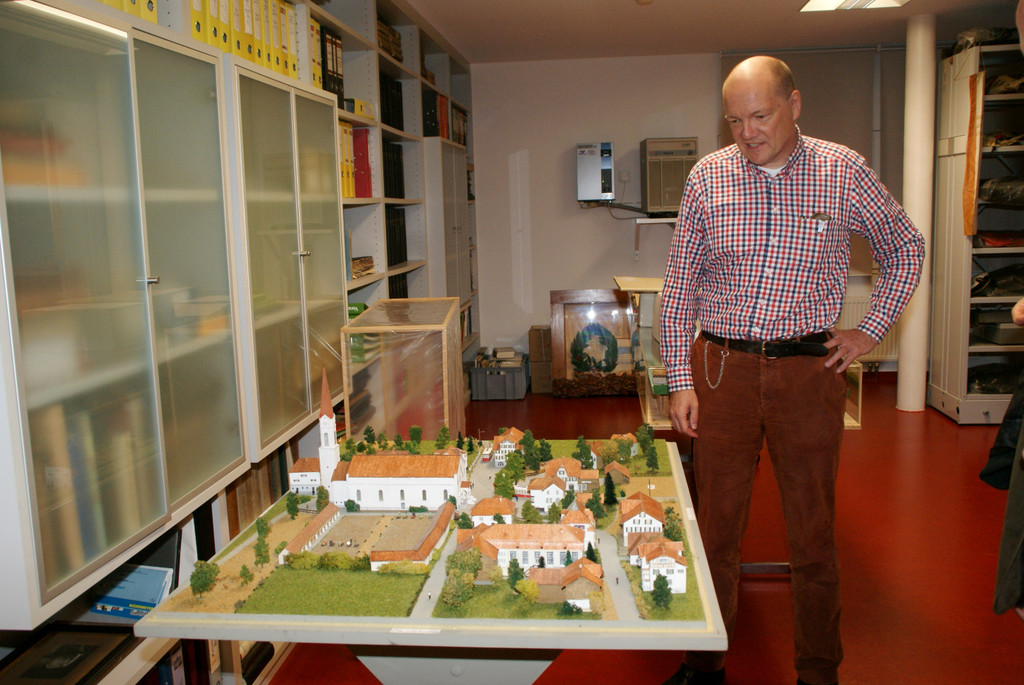 Ein Kenner der historischen Abl__ufe der Marktgemeinde.JPG