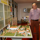 Ein Kenner der historischen Abl__ufe der Marktgemeinde.JPG