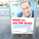 Vandalismus: Überklebte, beschädigte und beschmierte Wahlplakate zur Wien-Wahl