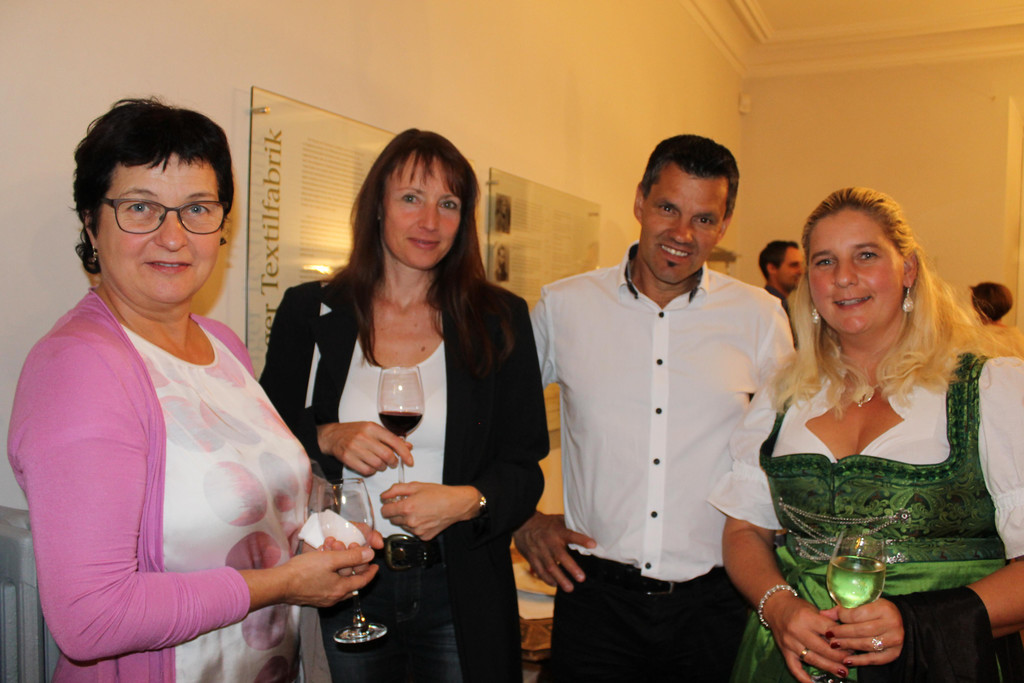 Irene Haid Anne Schaar Gerhard u_ Marion Micheli.JPG