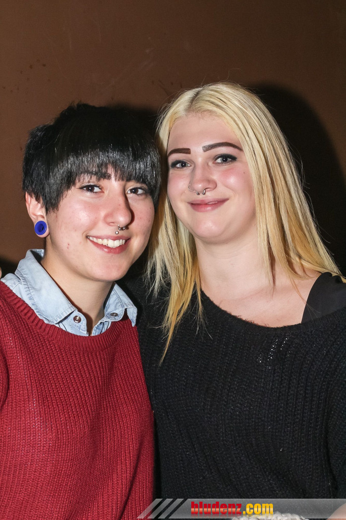 14127516.jpg