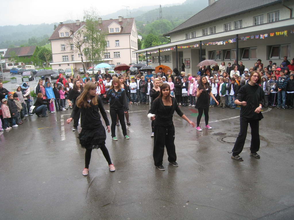 Spielplatz Eroeffnung Schulfest 2010 _4__jpg-1275493654