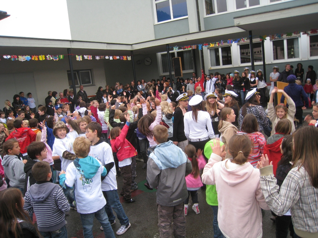 Spielplatz Eroeffnung Schulfest 2010 _33__jpg-1275494063