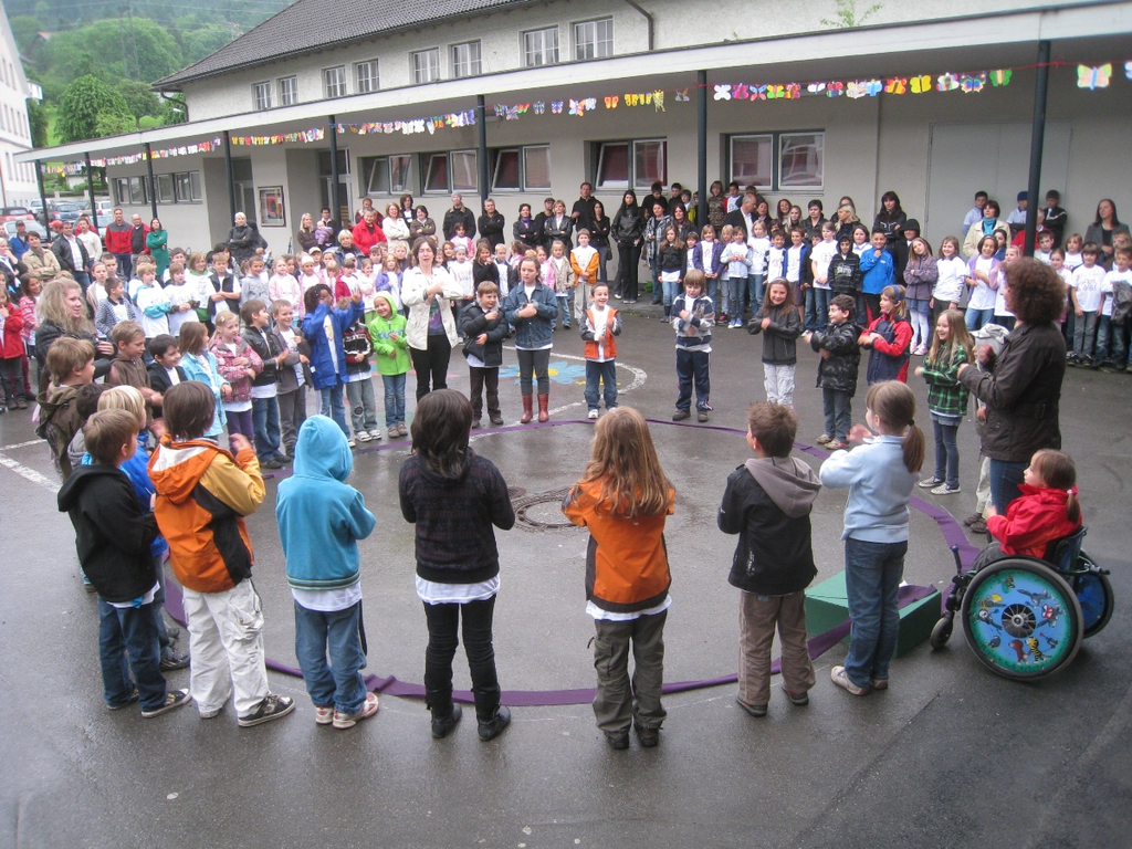 Spielplatz Eroeffnung Schulfest 2010 _35__jpg-1275494096