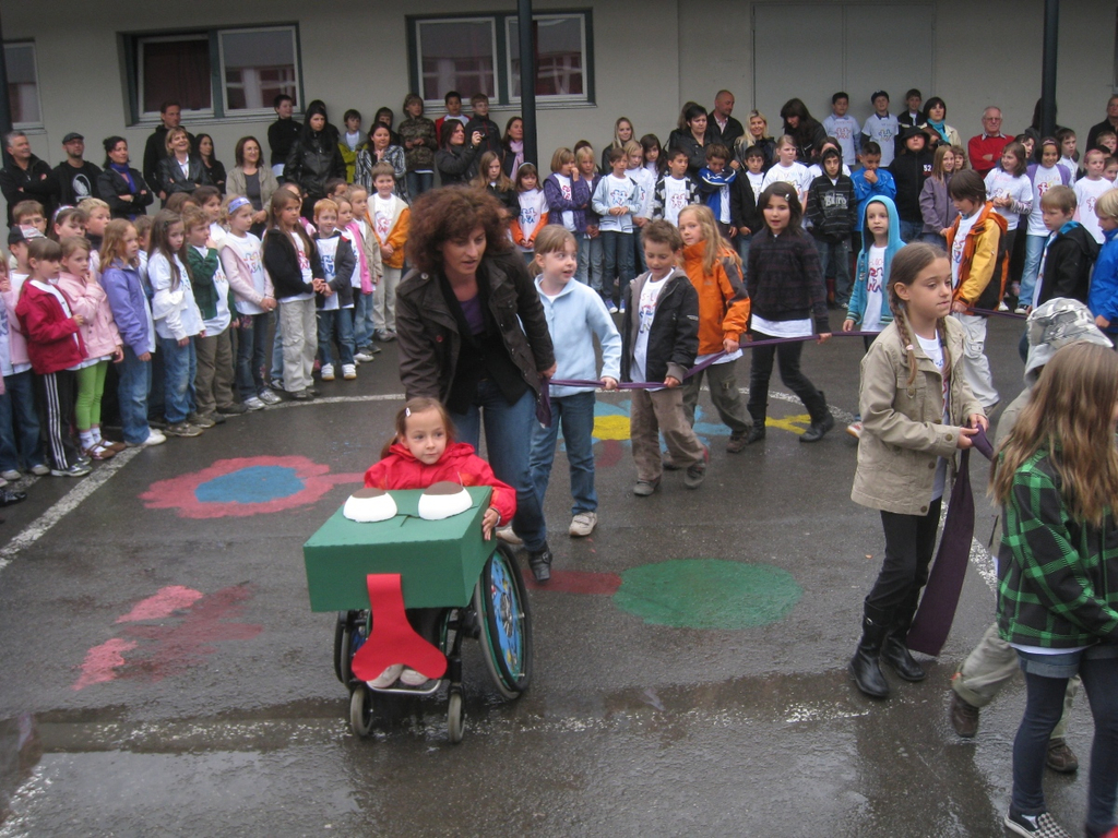 Spielplatz Eroeffnung Schulfest 2010 _37__jpg-1275494127