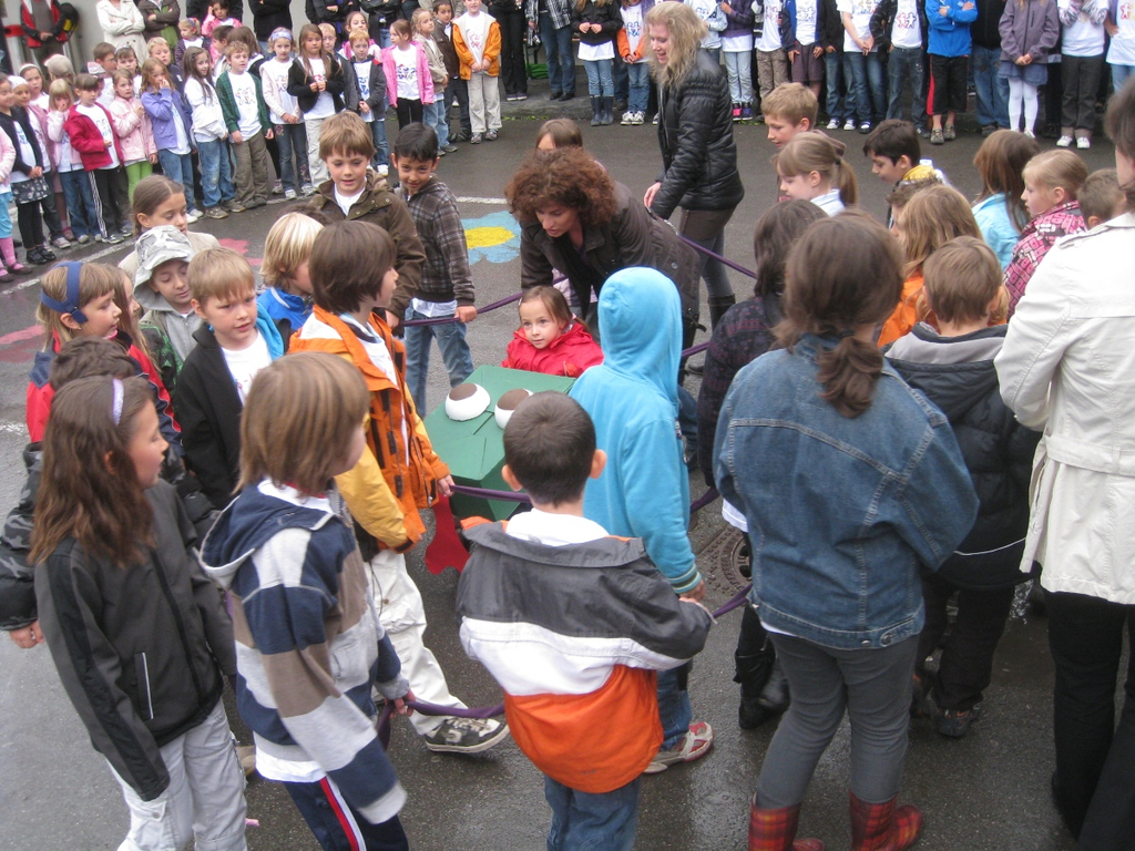 Spielplatz Eroeffnung Schulfest 2010 _38__jpg-1275494142