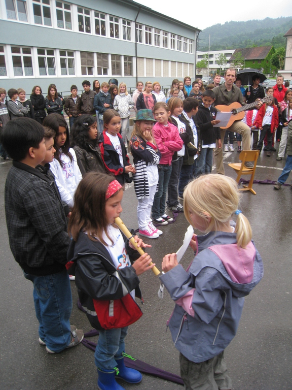 Spielplatz Eroeffnung Schulfest 2010 _41__jpg-1275494189