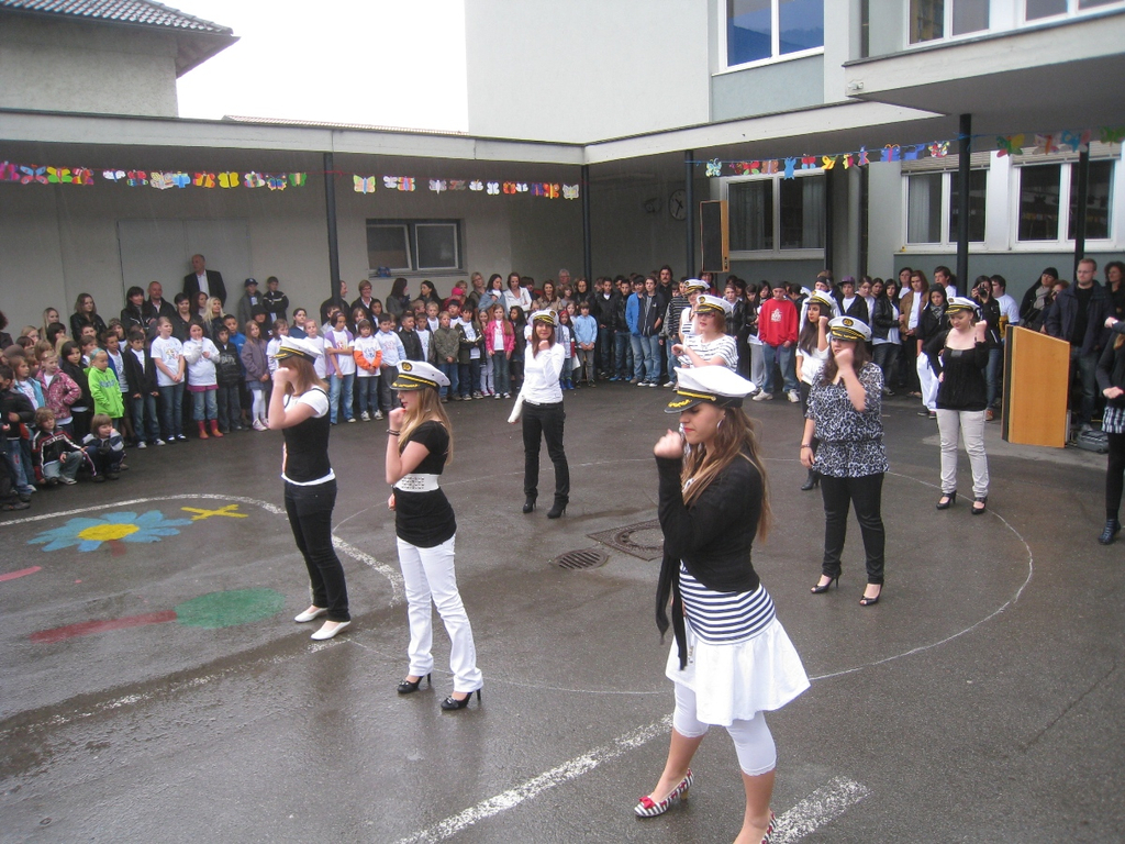 Spielplatz Eroeffnung Schulfest 2010 _44__jpg-1275494232