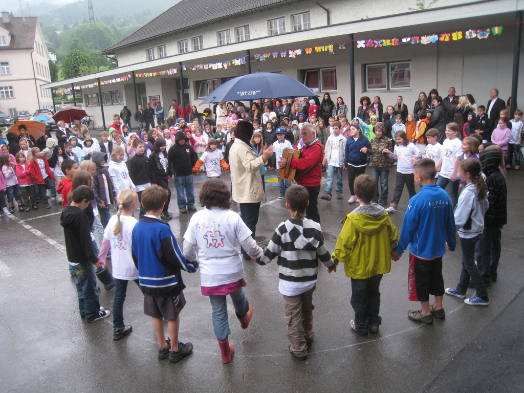 Spielplatz Eroeffnung Schulfest 2010 _46__jpg-1275494263