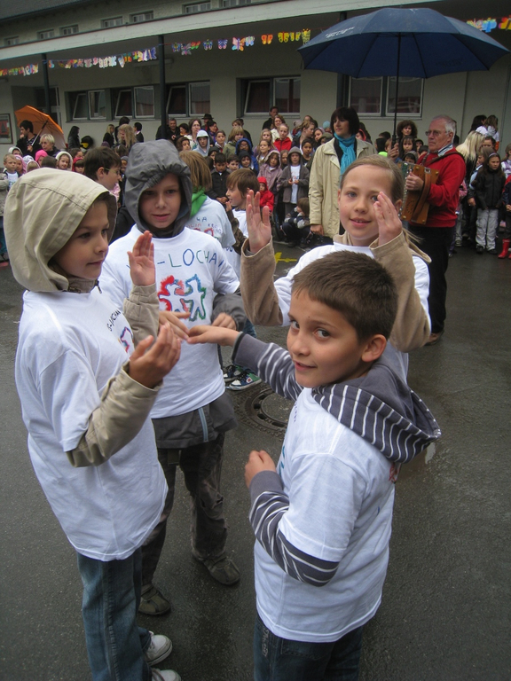 Spielplatz Eroeffnung Schulfest 2010 _52__jpg-1275494361