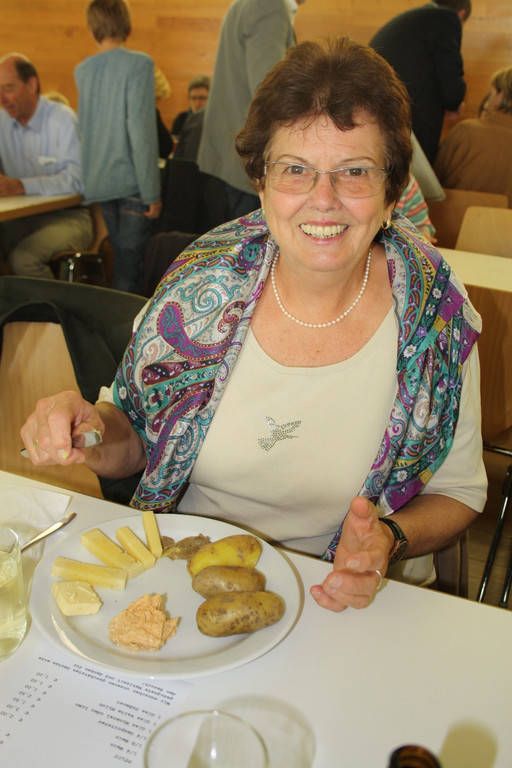 Kartoffeltag Missionskreis Termin 2015 _13_.JPG