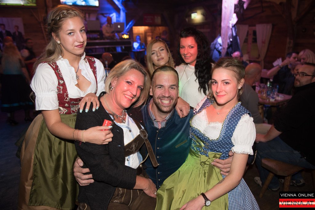 wiesnvienna-11102015-19.jpg