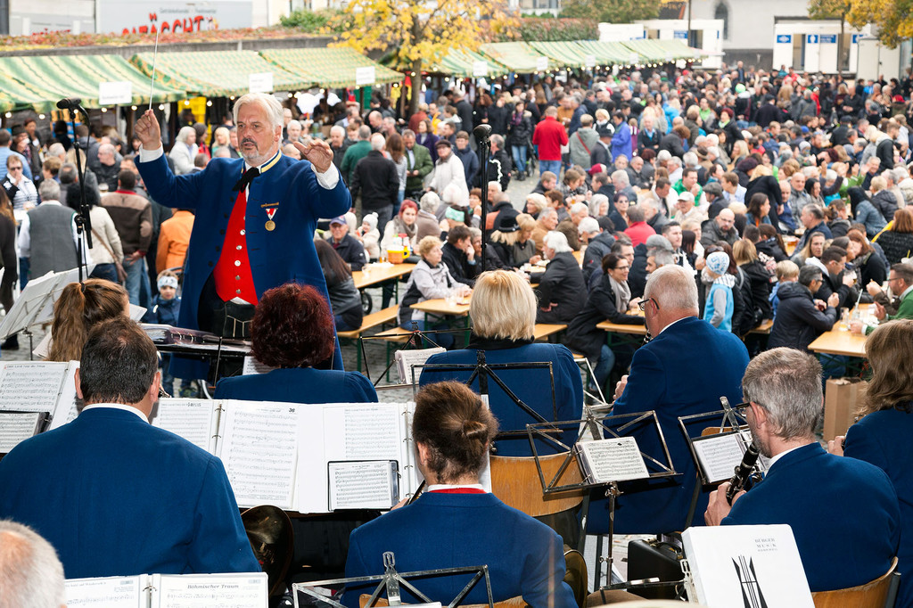 BU3_Die B__rgermusik Rankweil sorgte f__r Unterhaltung.JPG