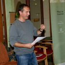 Armin Devich gab wertvolle Hinweise.JPG