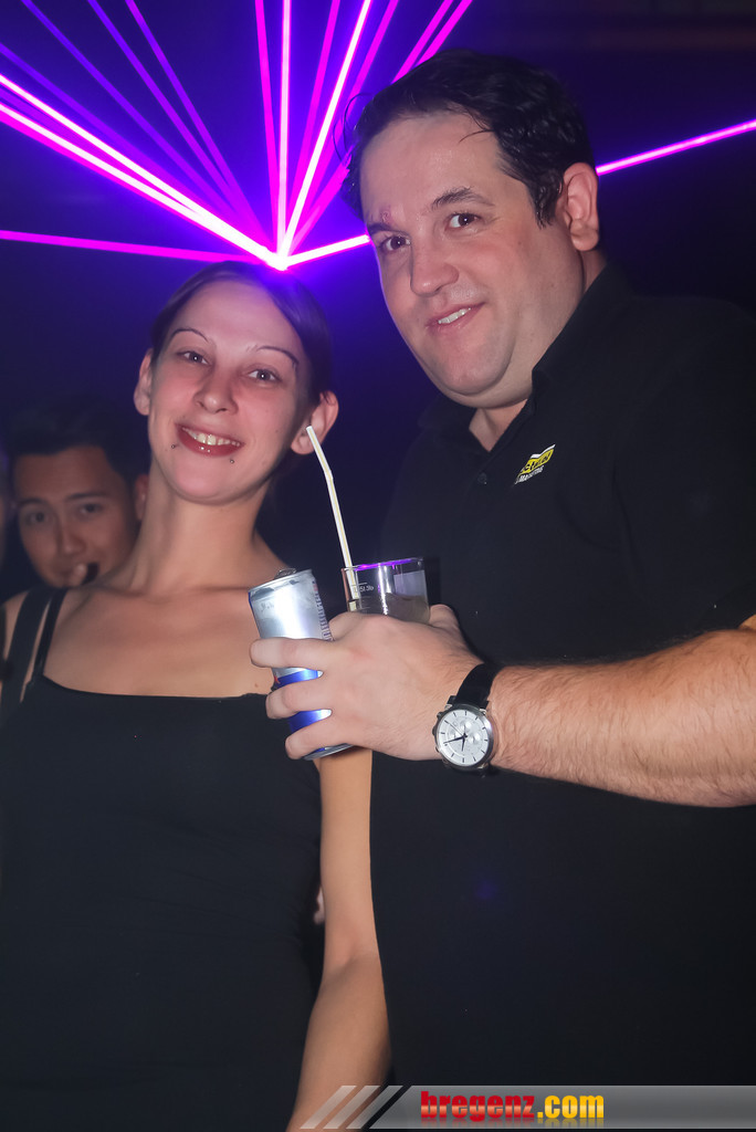 14129390.jpg