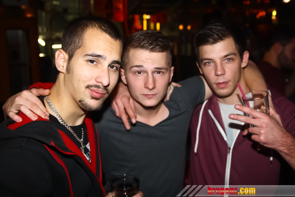 14129412.jpg