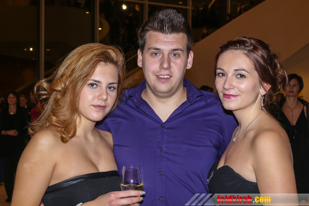 14131064.jpg