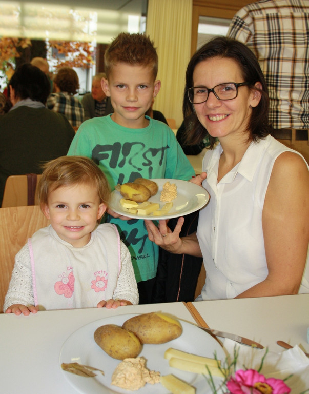 Kartoffeltag Missionskreis Lochau 2015 _21_.JPG