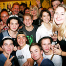 Beim Buschenschank herrschte Bomben-Stimmung.JPG