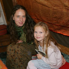 Nina und Medea _6_ im Zwergenland.JPG