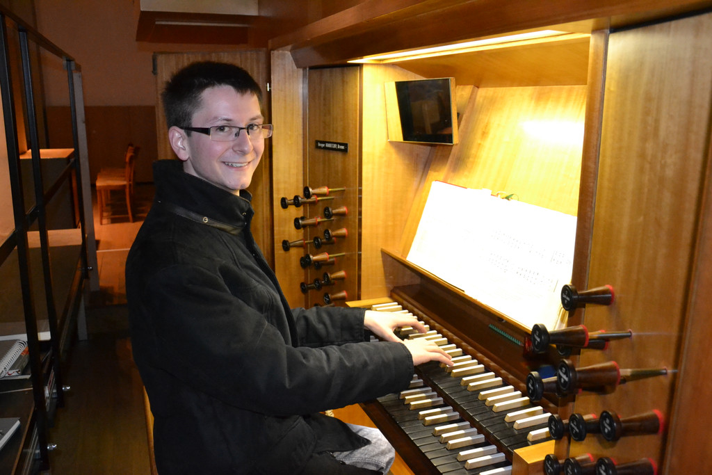 Daniel Lins_Orgelspiel.JPG