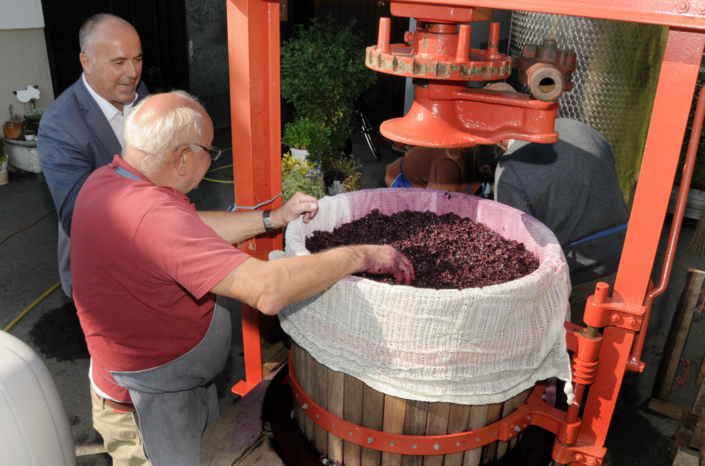 Weinpresse 01-10-2015 49.jpg