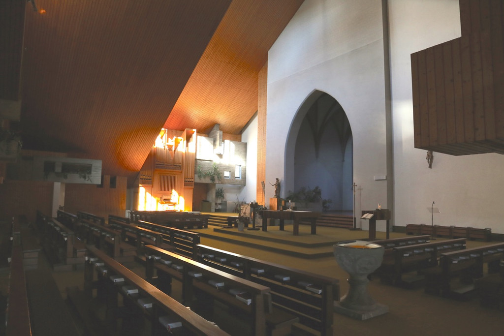 KOE_Neuer Pfarrer in Goefis 7.jpg