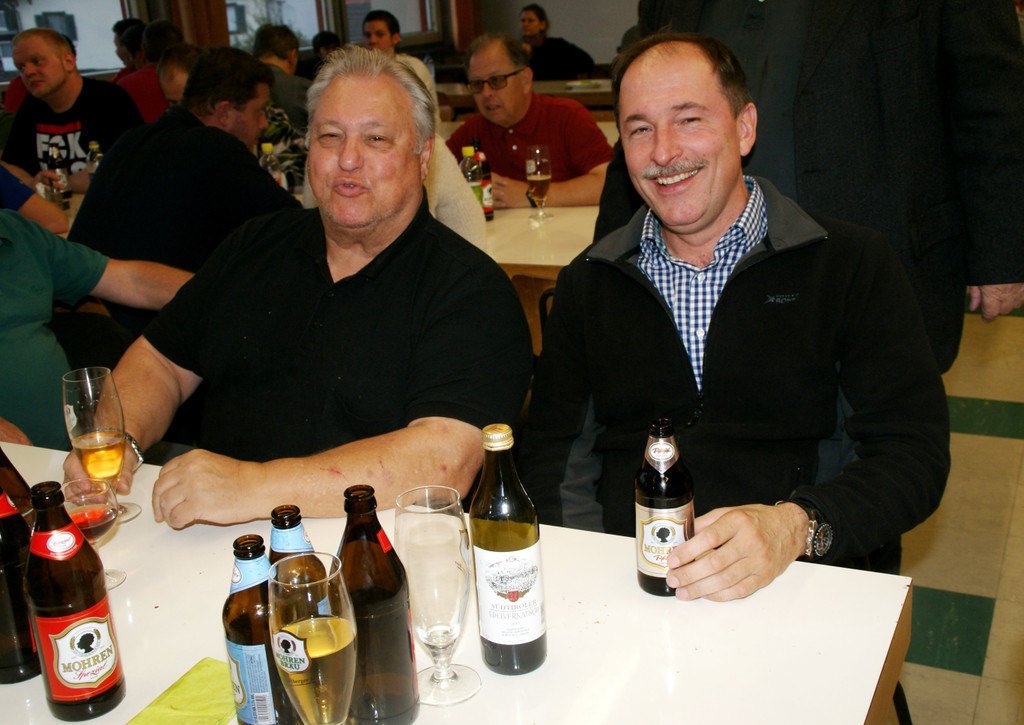 Abschluss im Feuerwehrhaus.JPG