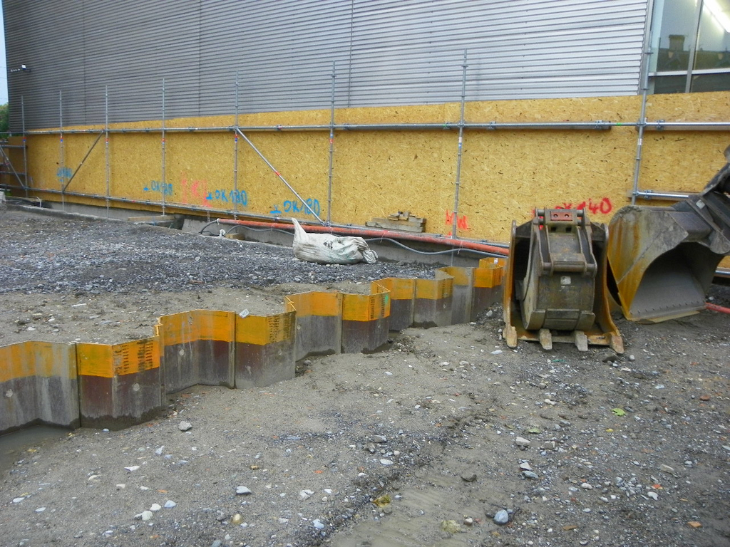 102_0648_jpg-1275655769