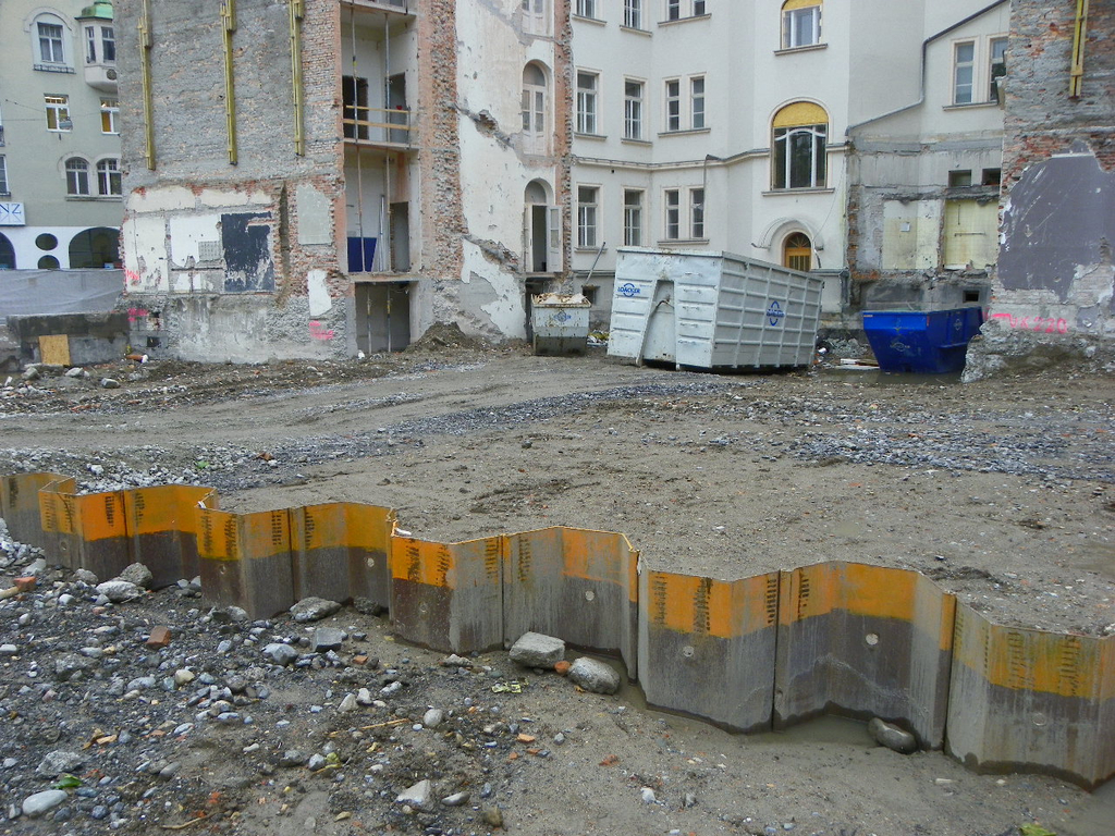 102_0649_jpg-1275655778