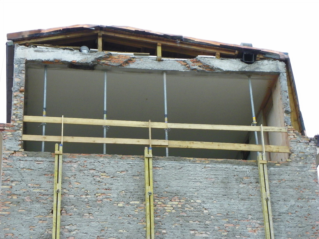 102_0652_jpg-1275655806