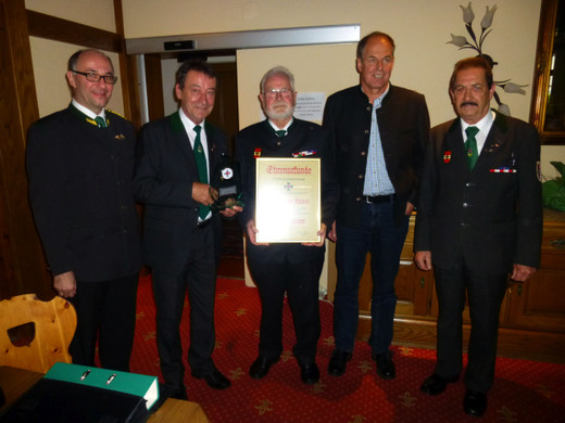 Ehrung Otto Frainer.jpg