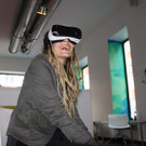girl_in_vr.jpg